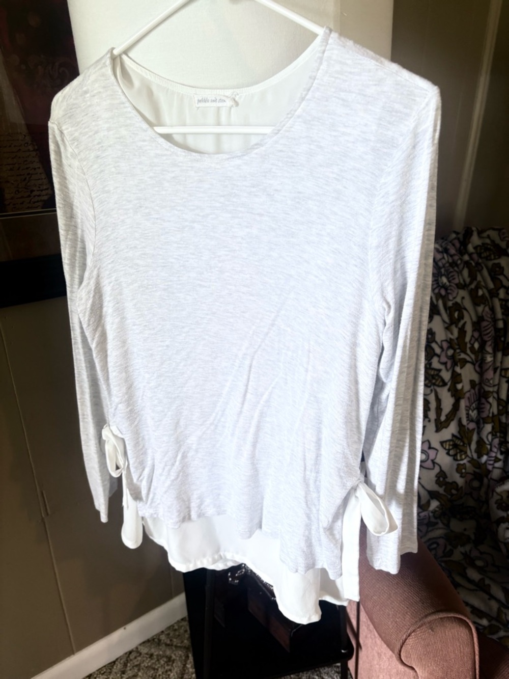 pebble and stone White Layered Long-Sleeve Tie-Hem Top